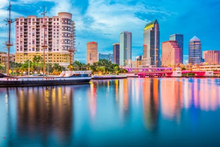 thanksgiving break weekend tampa skyline and river - canva