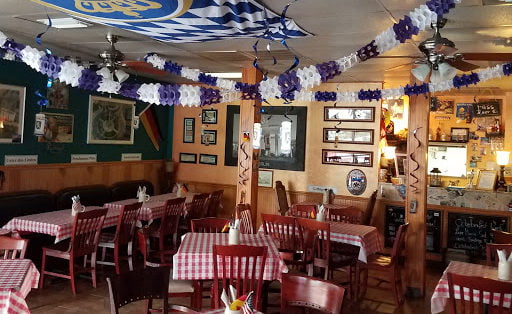 Tampa German Edition: Date Night Around the World - Tampa Date Night