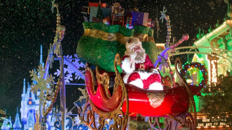 A Disney Christmas – How to Enjoy Christmas at The Happiest Place on Earth
