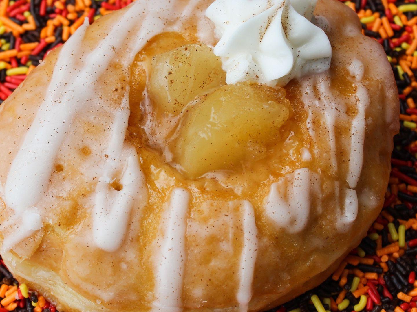 Local Bakeries in Tampa to Grab Thanksgiving Desserts
