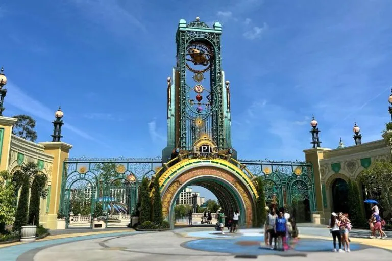 multiple guests using Entrance to Epic Universe main portal at daytime - image by Dani Meyering