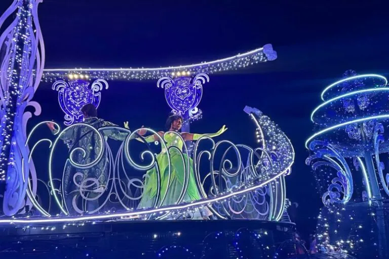 Tiana on Disney Princess Float Disney Starlight - image by Dani Meyering