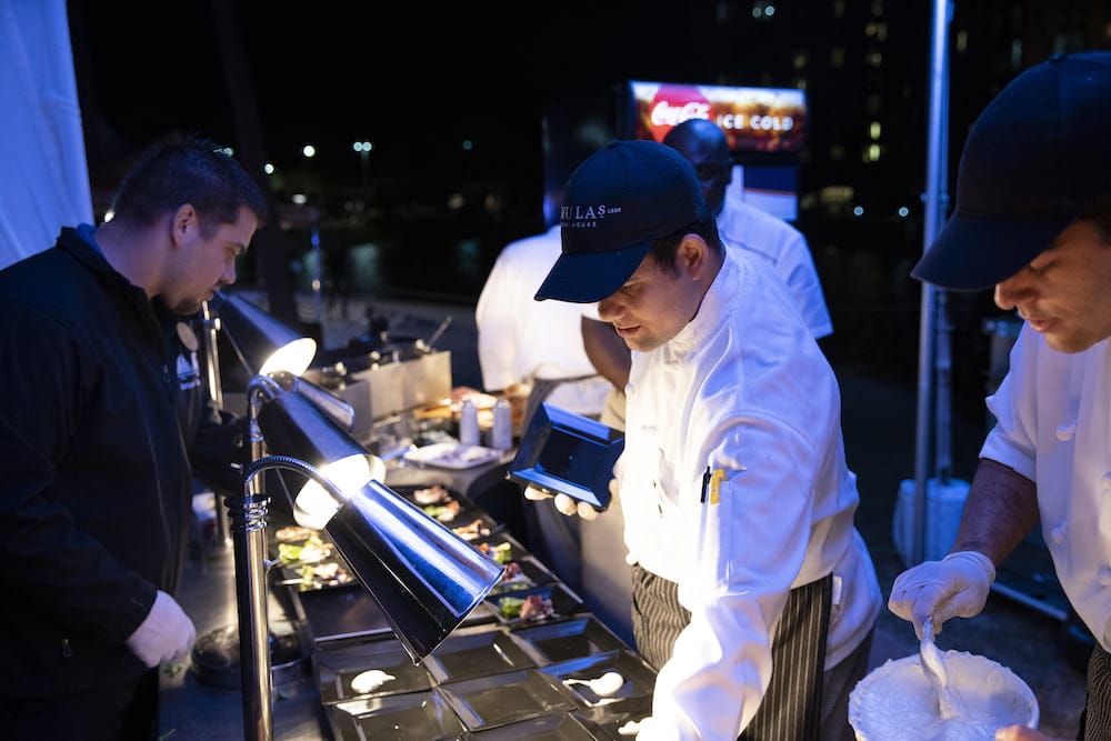 Stroll the causeway where you will be tempted with a diverse selection of delectable delights prepared by our award-winning chefs.