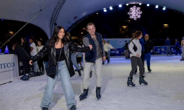 Enjoy ice skating with your love at Winter Village!