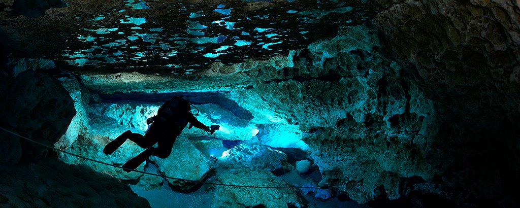 Ginnie Spring Ballroom cave dive Florida