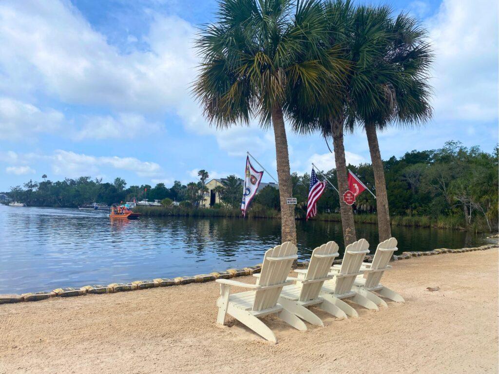 Sit along the river at Crump's Landing Homosassa Florida 